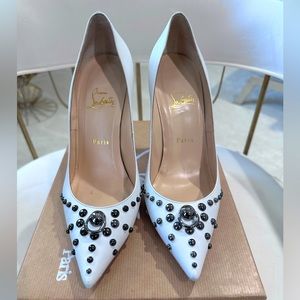 Authentic White Christian louboutin pumps 100